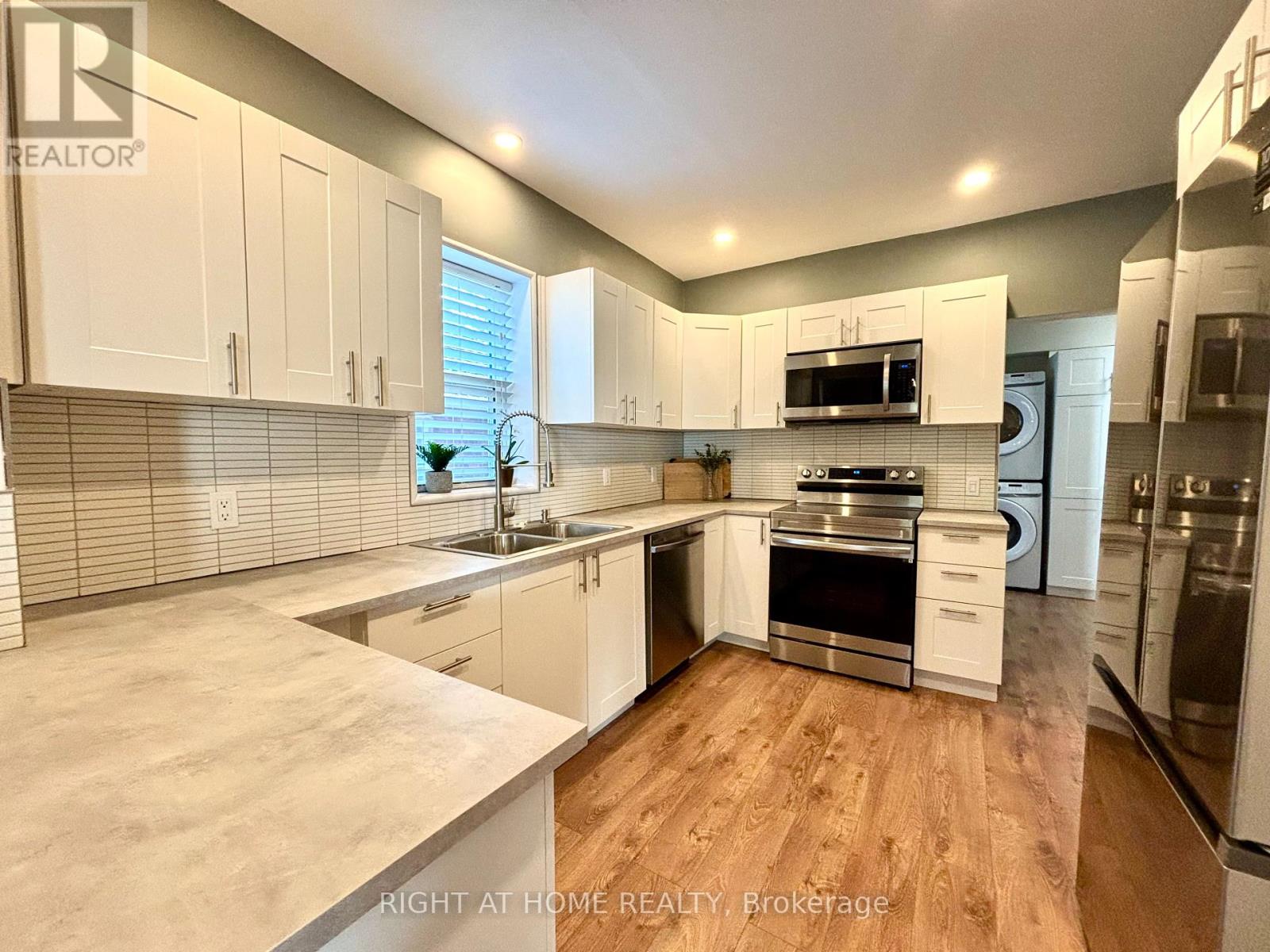 121 Durham Street W, Kawartha Lakes (Lindsay), Ontario  K9V 2R3 - Photo 10 - X12121741