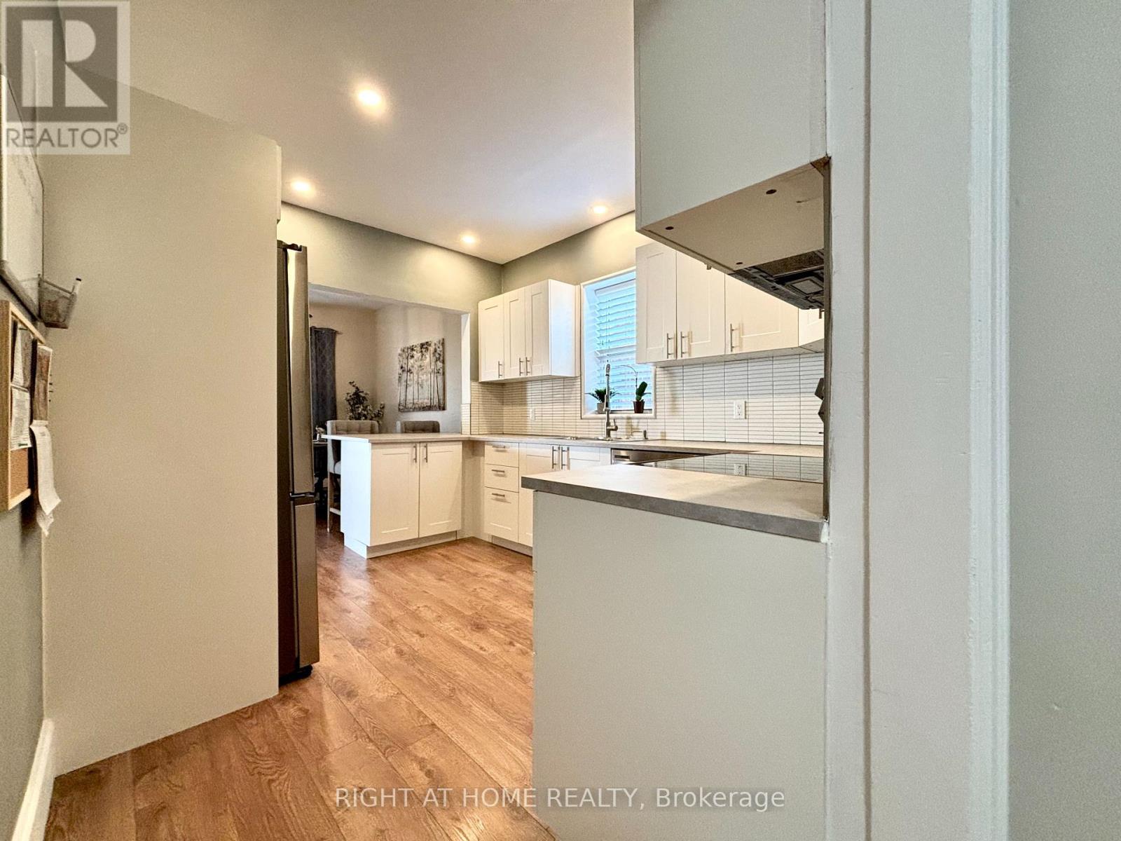 121 Durham Street W, Kawartha Lakes (Lindsay), Ontario  K9V 2R3 - Photo 11 - X12121741