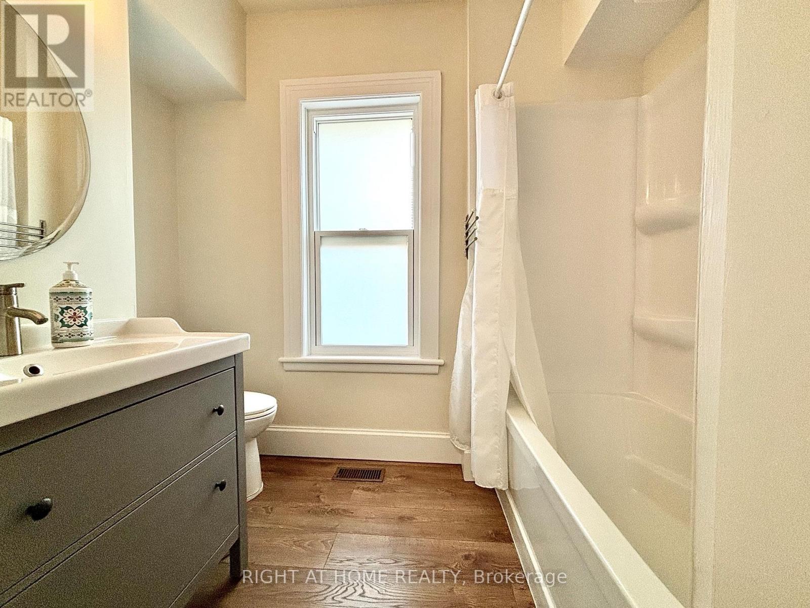 121 Durham Street W, Kawartha Lakes (Lindsay), Ontario  K9V 2R3 - Photo 18 - X12121741