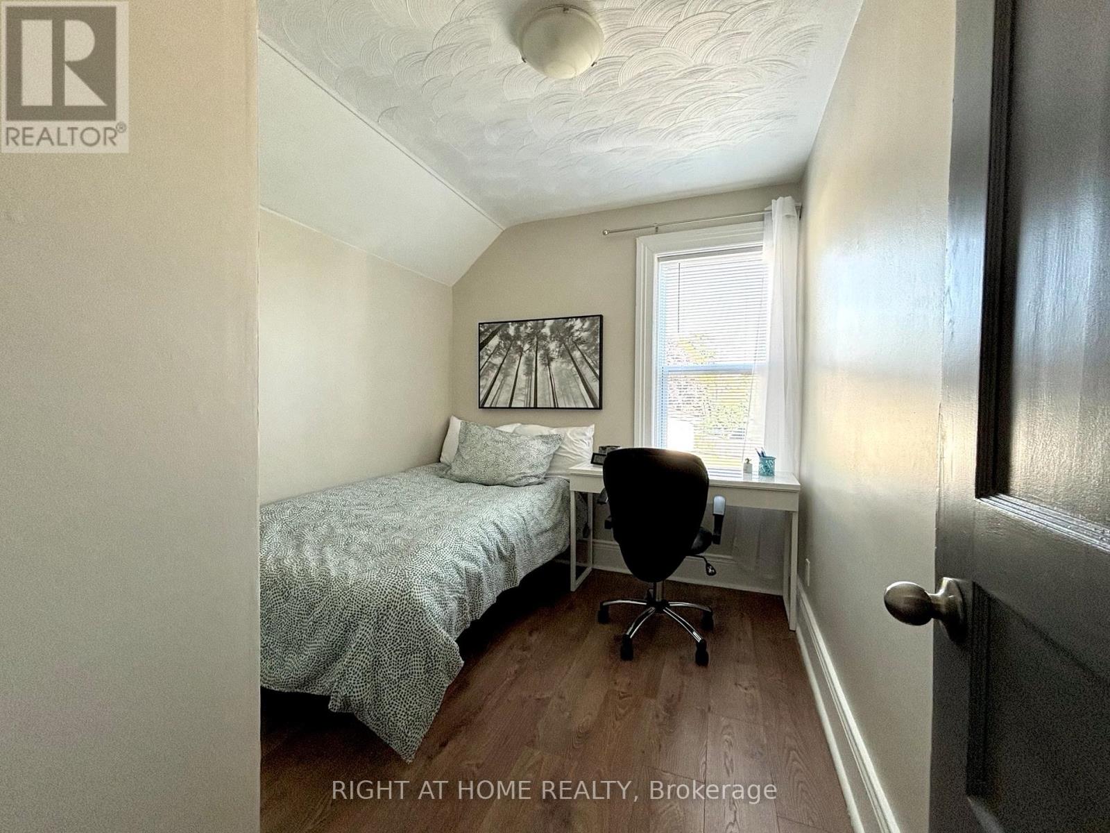 121 Durham Street W, Kawartha Lakes (Lindsay), Ontario  K9V 2R3 - Photo 34 - X12121741