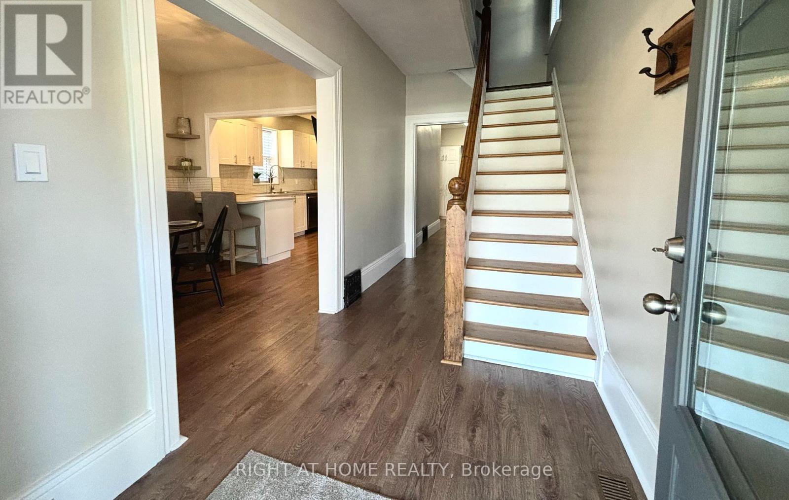 121 Durham Street W, Kawartha Lakes (Lindsay), Ontario  K9V 2R3 - Photo 4 - X12121741