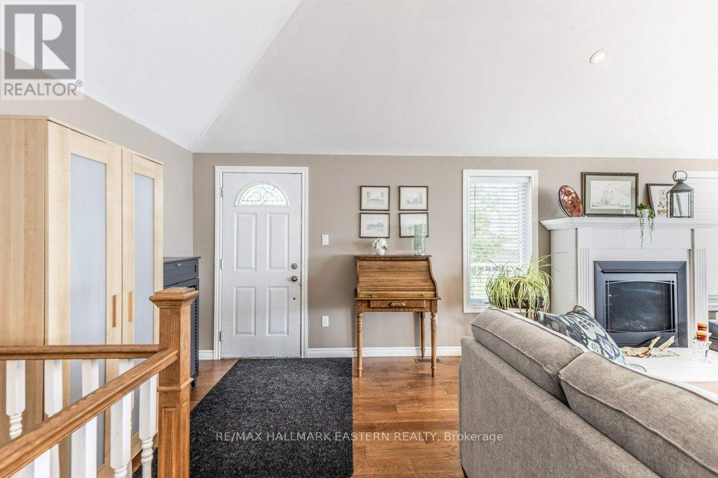 7934 Taits Beach Road, Hamilton Township, Ontario  K0L 1E0 - Photo 2 - X12122044