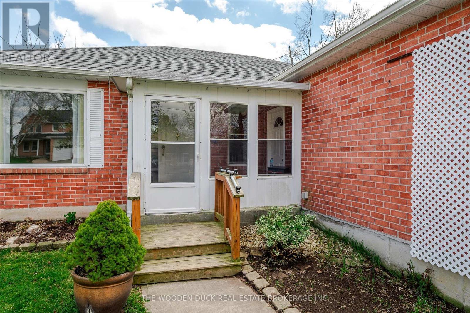 10 Maple Avenue, Asphodel-Norwood (Norwood), Ontario  K0L 2V0 - Photo 3 - X12122405