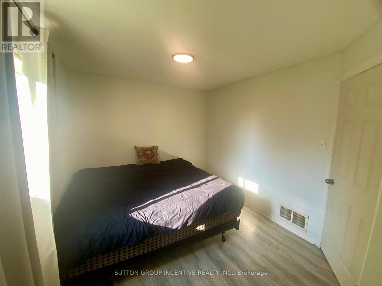 26 Laird Drive, Kawartha Lakes (Fenelon), Ontario  K9V 4R6 - Photo 15 - X12122523