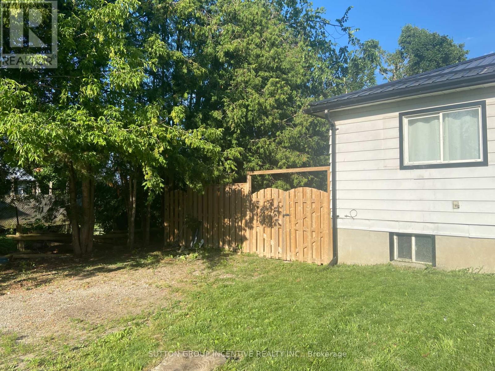 26 Laird Drive, Kawartha Lakes (Fenelon), Ontario  K9V 4R6 - Photo 20 - X12122523