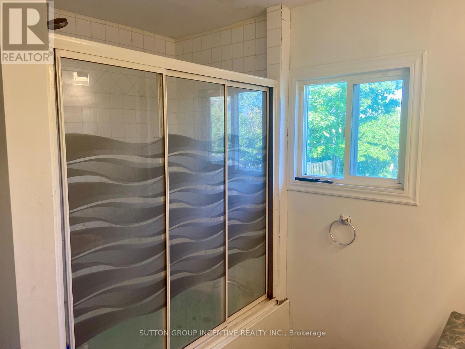 26 Laird Drive, Kawartha Lakes (Fenelon), Ontario  K9V 4R6 - Photo 7 - X12122523