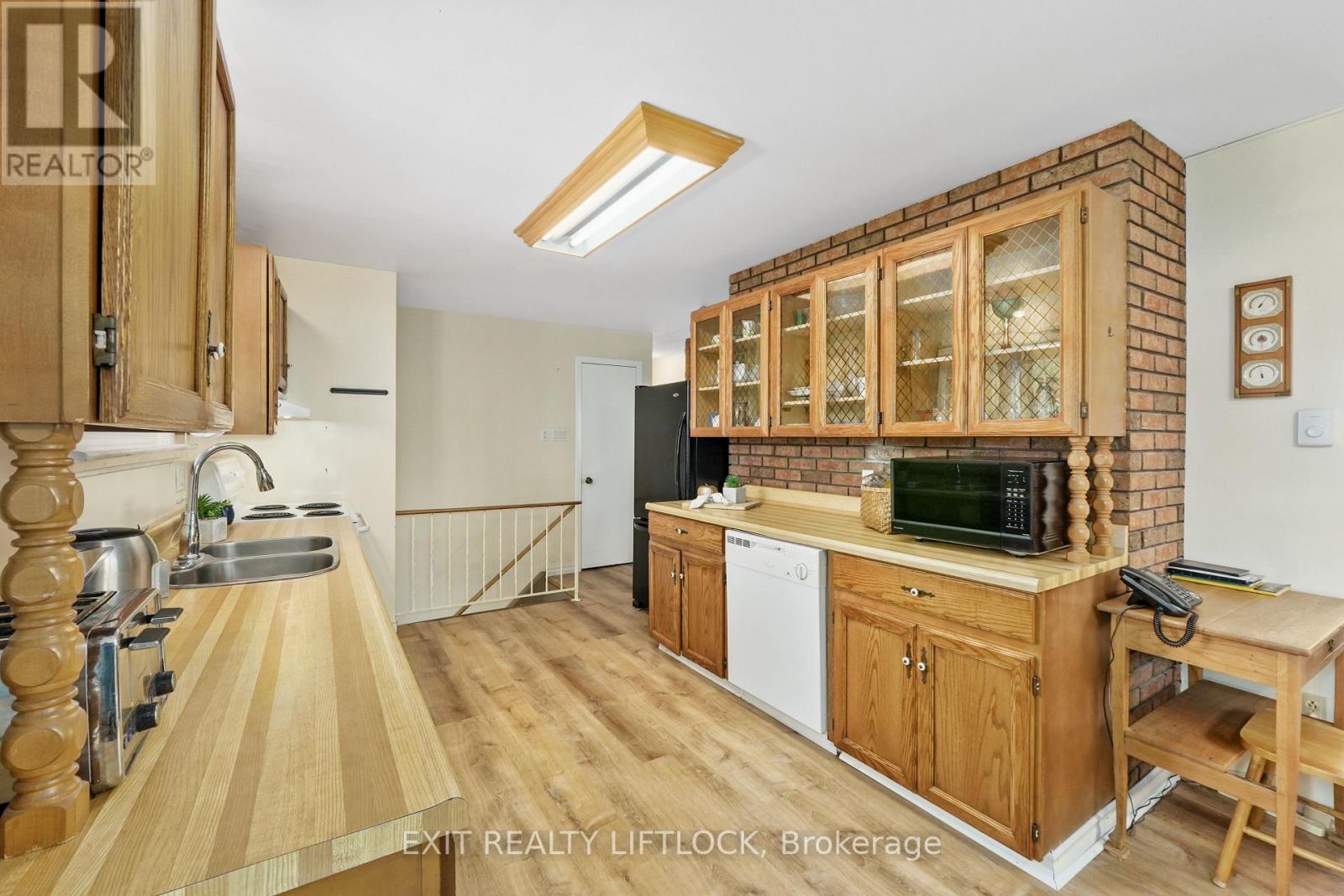 1268 Buckhorn Road, Selwyn, Ontario  K0L 2H0 - Photo 12 - X12123539
