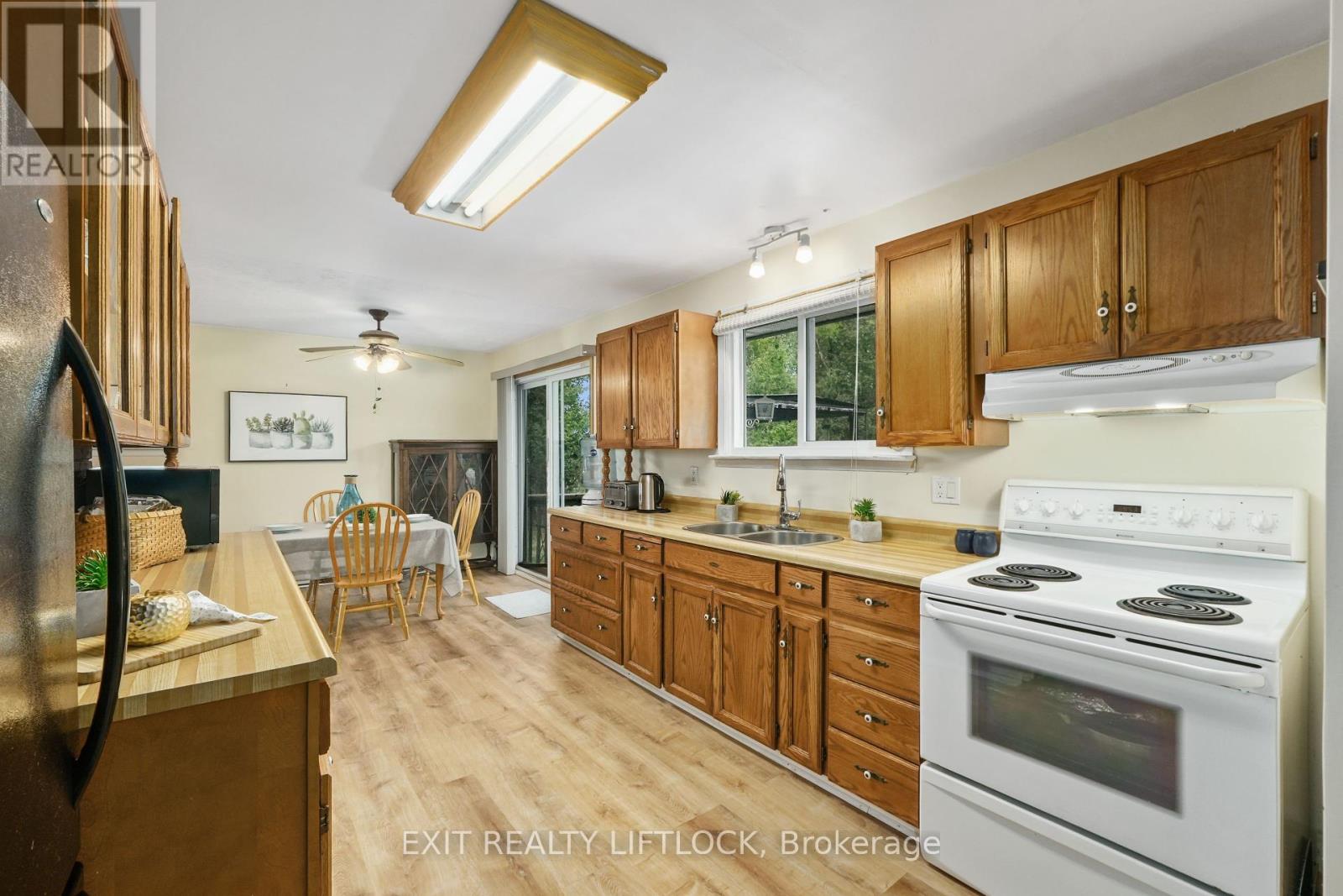 1268 Buckhorn Road, Selwyn, Ontario  K0L 2H0 - Photo 13 - X12123539