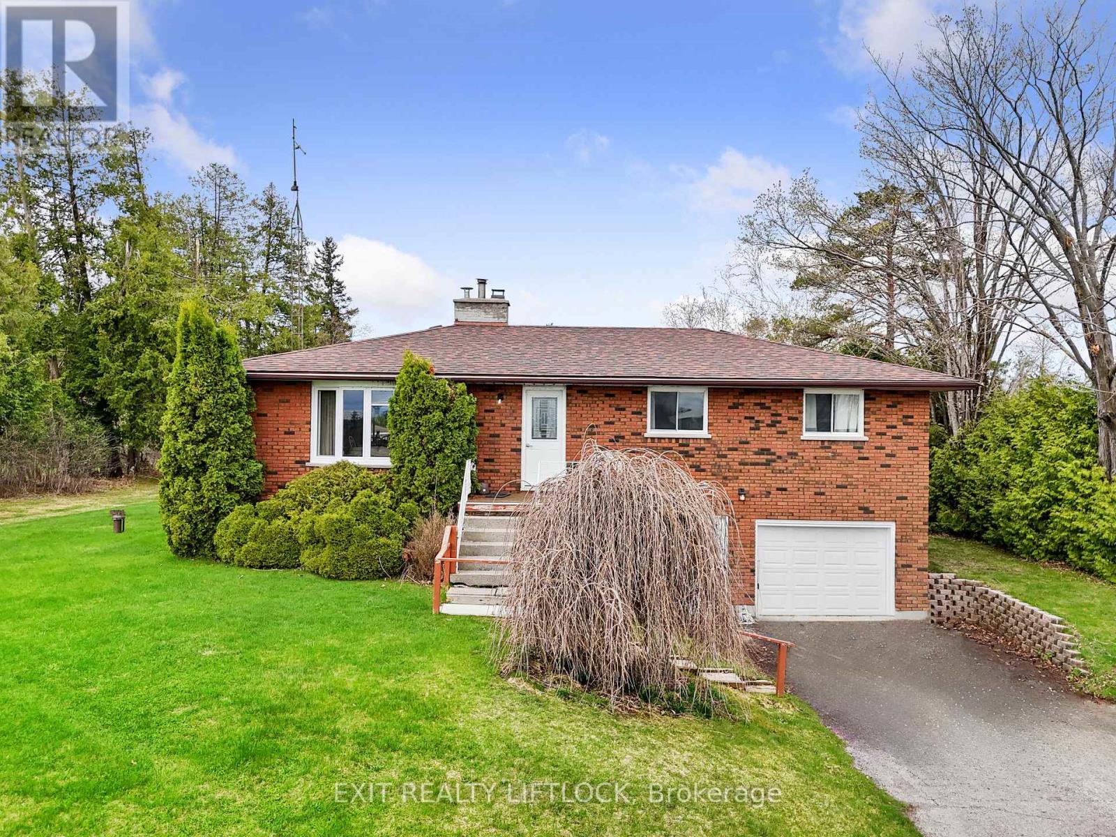1268 Buckhorn Road, Selwyn, Ontario  K0L 2H0 - Photo 2 - X12123539