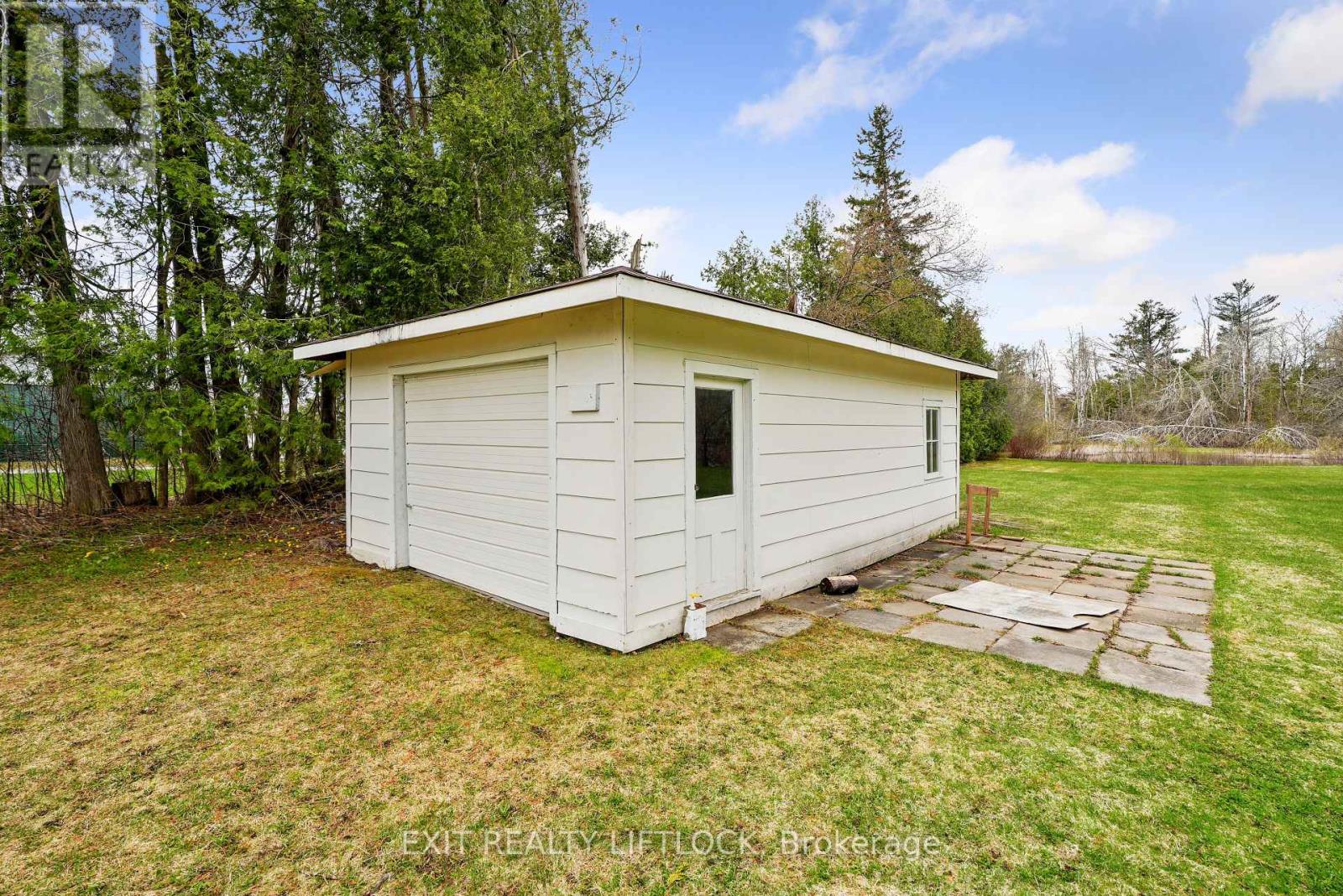 1268 Buckhorn Road, Selwyn, Ontario  K0L 2H0 - Photo 27 - X12123539