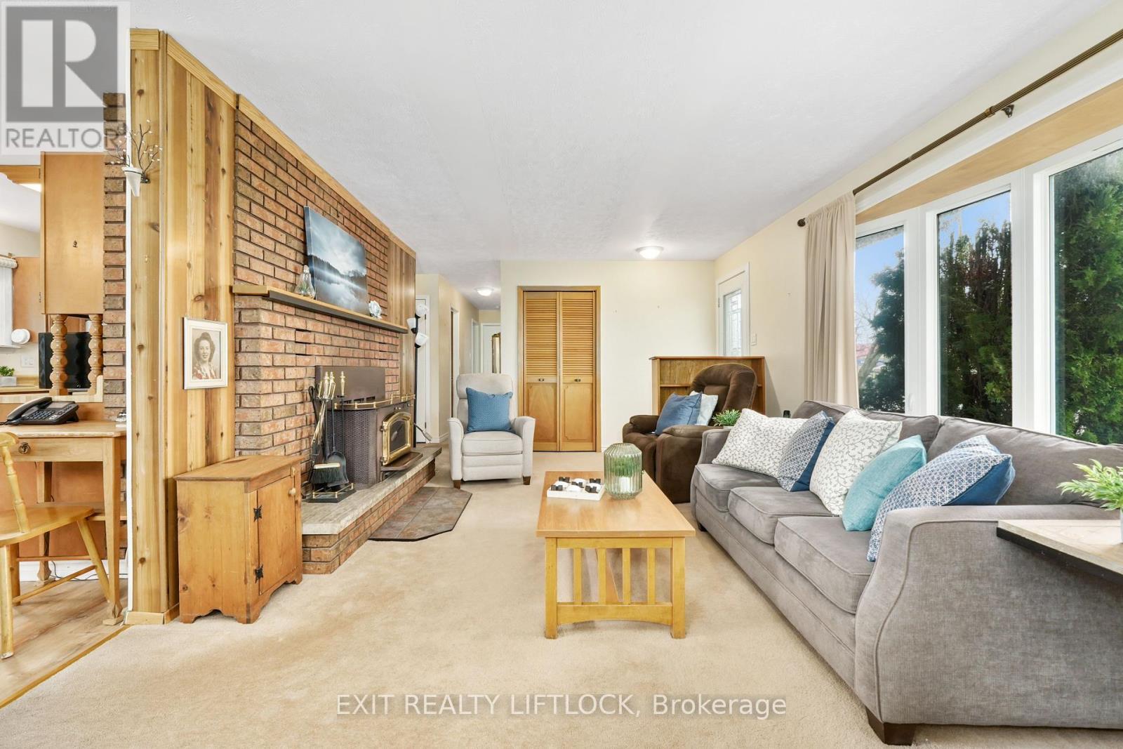 1268 Buckhorn Road, Selwyn, Ontario  K0L 2H0 - Photo 8 - X12123539