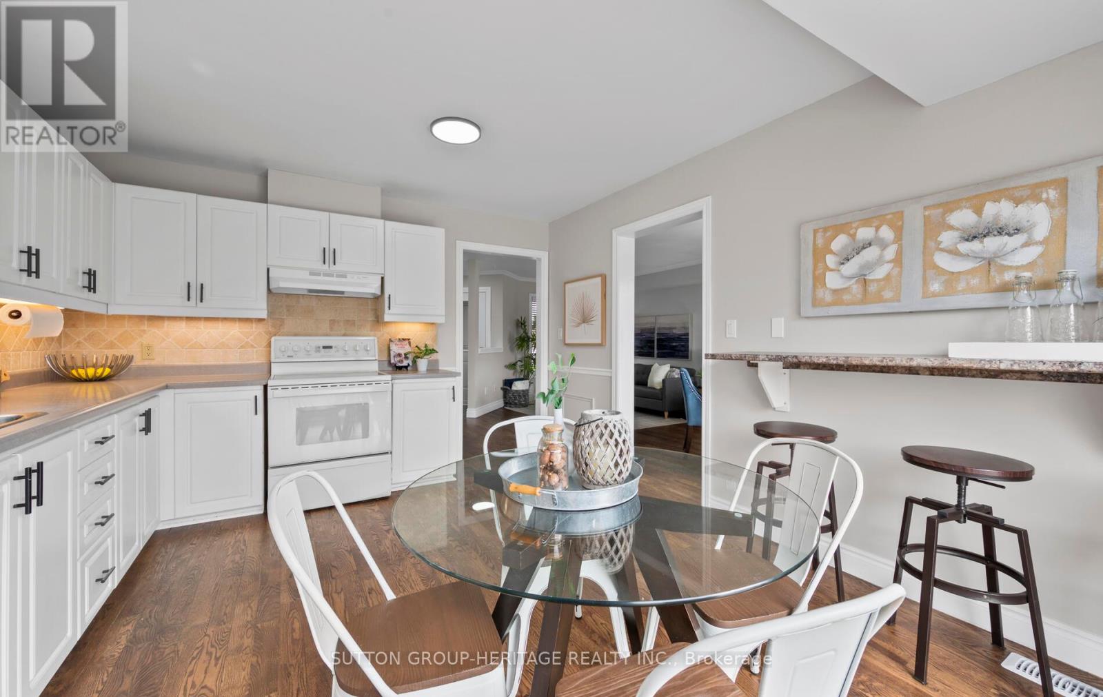 51 Mcgibbon Boulevard, Kawartha Lakes (Lindsay), Ontario  K9V 6G4 - Photo 10 - X12123479