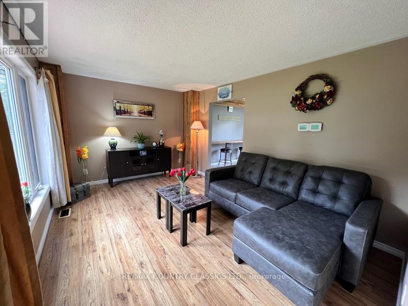 76 York River Drive, Bancroft (Bancroft Ward), Ontario  K0L 1C0 - Photo 21 - X12123572