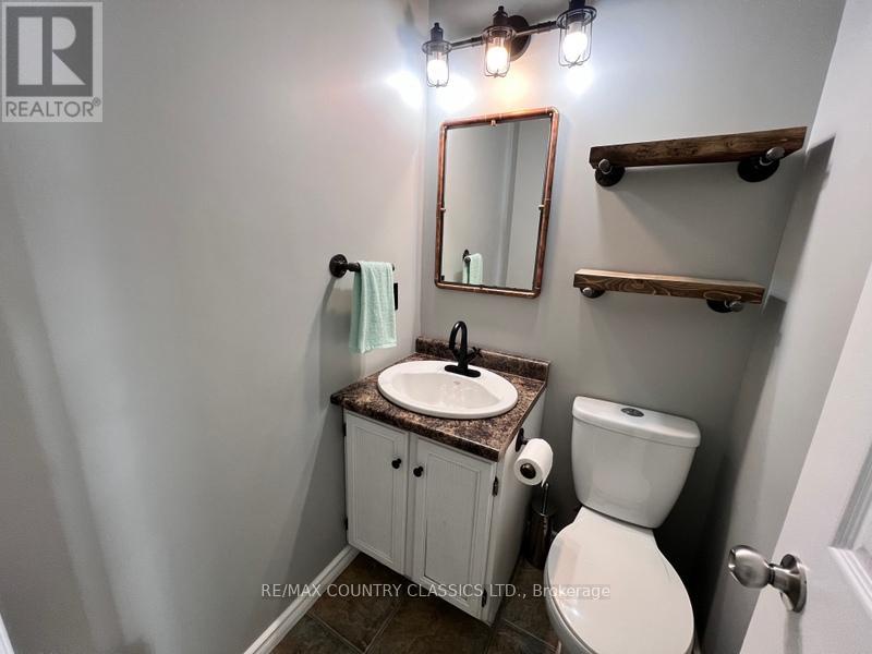 76 York River Drive, Bancroft (Bancroft Ward), Ontario  K0L 1C0 - Photo 22 - X12123572