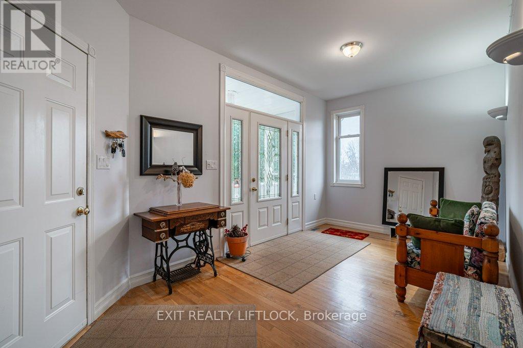 57 King Street E, Kawartha Lakes (Omemee), Ontario  K0L 2W0 - Photo 6 - X12123612