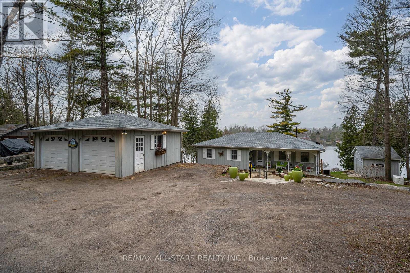 308 Fife Avenue, Smith-Ennismore-Lakefield, Ontario  K9J 0C6 - Photo 2 - X12123699
