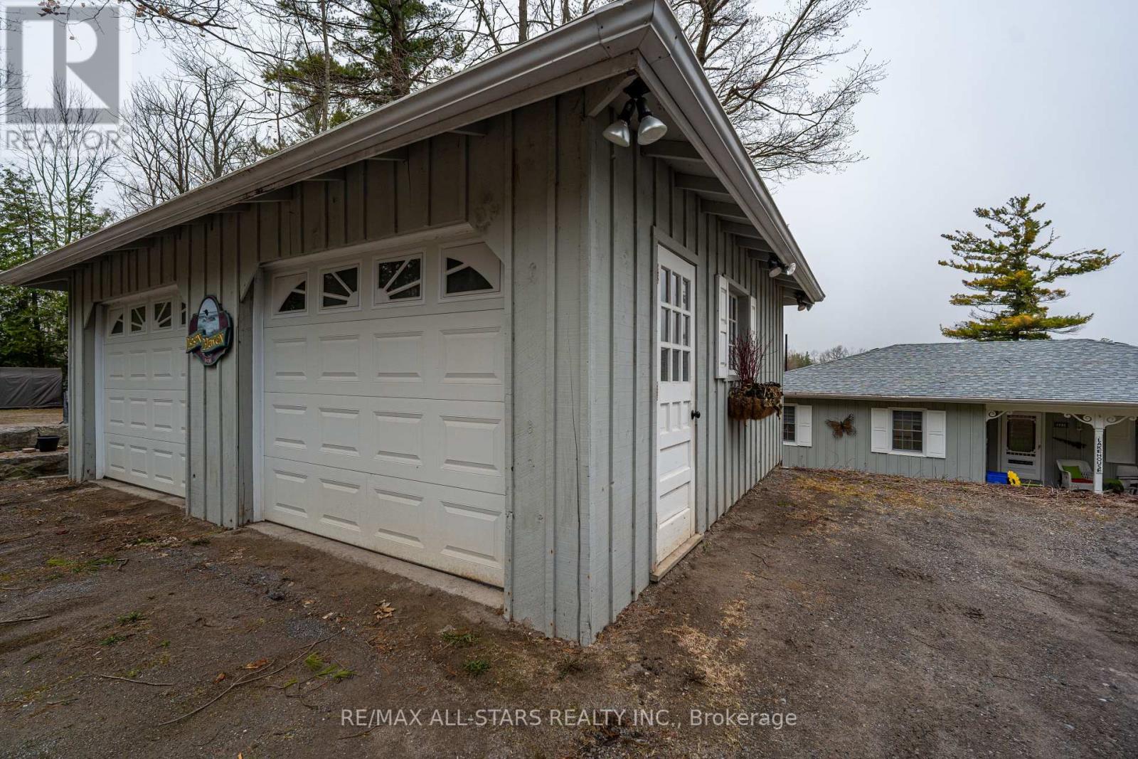 308 Fife Avenue, Smith-Ennismore-Lakefield, Ontario  K9J 0C6 - Photo 28 - X12123699