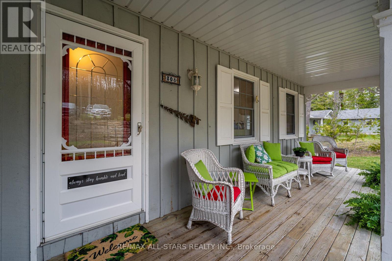 308 Fife Avenue, Smith-Ennismore-Lakefield, Ontario  K9J 0C6 - Photo 5 - X12123699