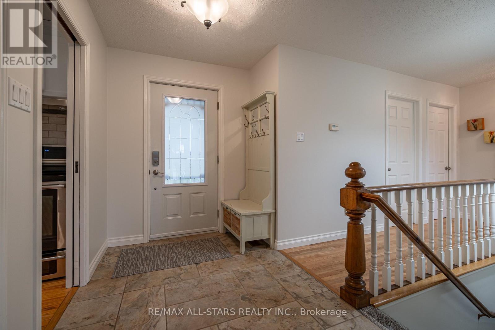 308 Fife Avenue, Smith-Ennismore-Lakefield, Ontario  K9J 0C6 - Photo 6 - X12123699