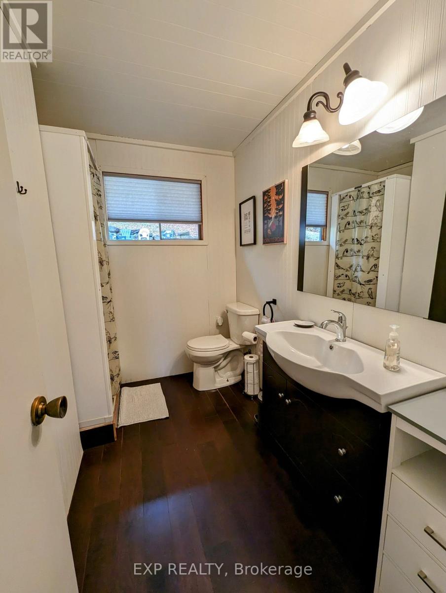 400b Gilbert Bay Lane, Wollaston, Ontario  K0L 1P0 - Photo 17 - X12123723