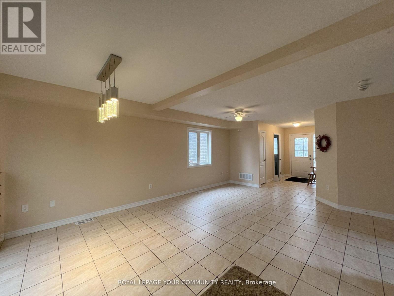 37 Gunsolus Road, Kawartha Lakes (Ops), Ontario  K9V 0E4 - Photo 10 - X12123745