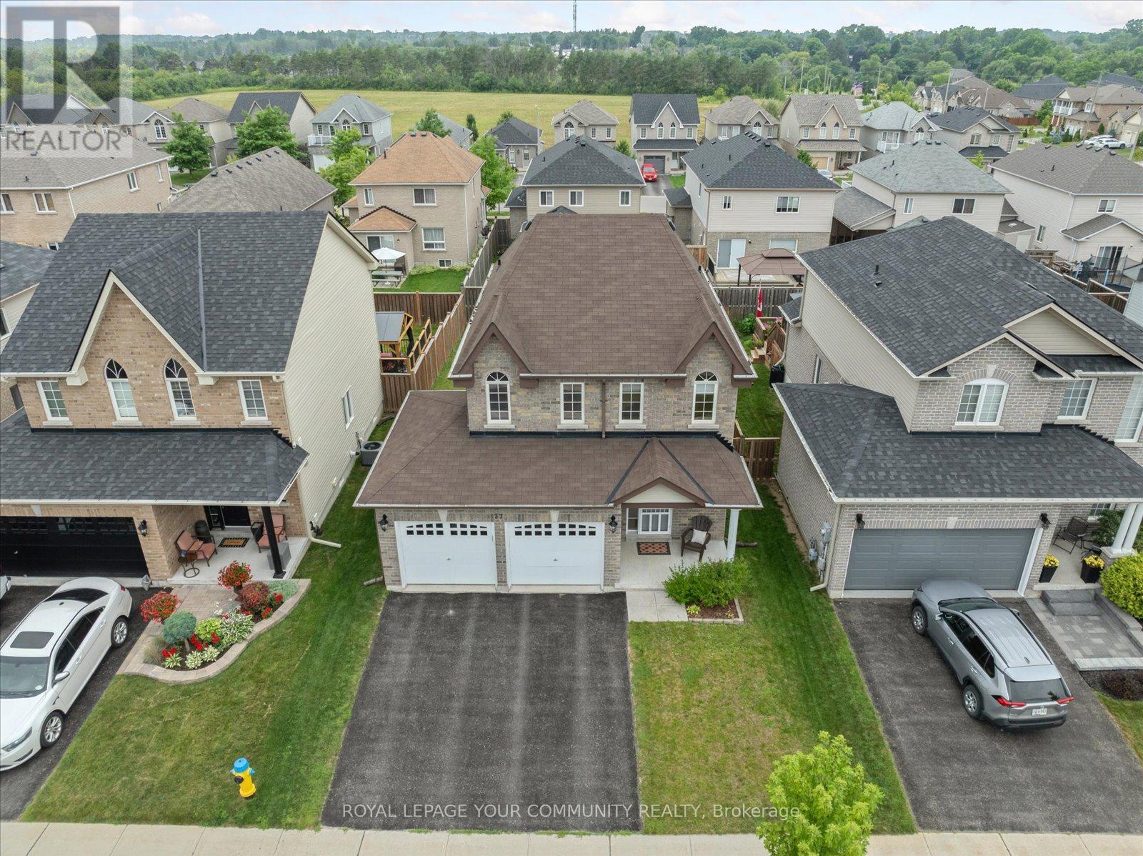 37 Gunsolus Road, Kawartha Lakes (Ops), Ontario  K9V 0E4 - Photo 2 - X12123745