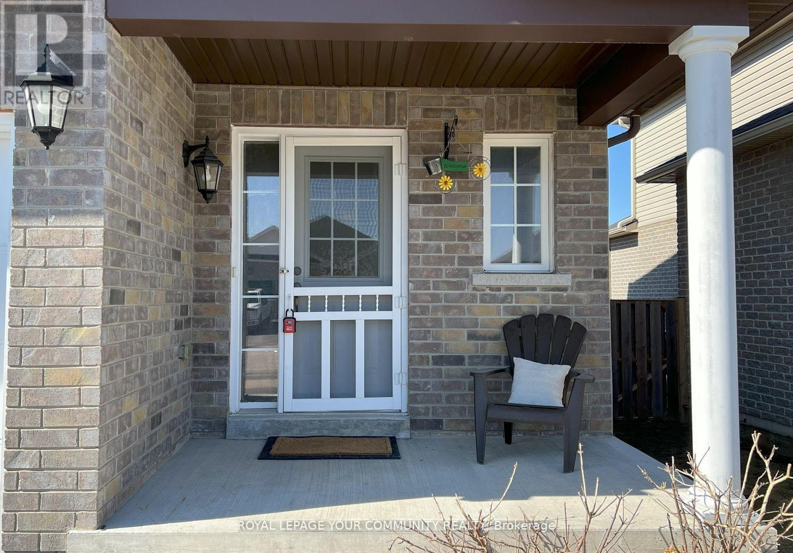 37 Gunsolus Road, Kawartha Lakes (Ops), Ontario  K9V 0E4 - Photo 3 - X12123745