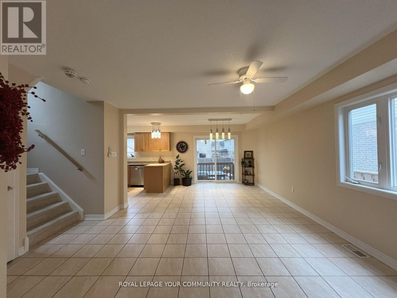 37 Gunsolus Road, Kawartha Lakes (Ops), Ontario  K9V 0E4 - Photo 5 - X12123745