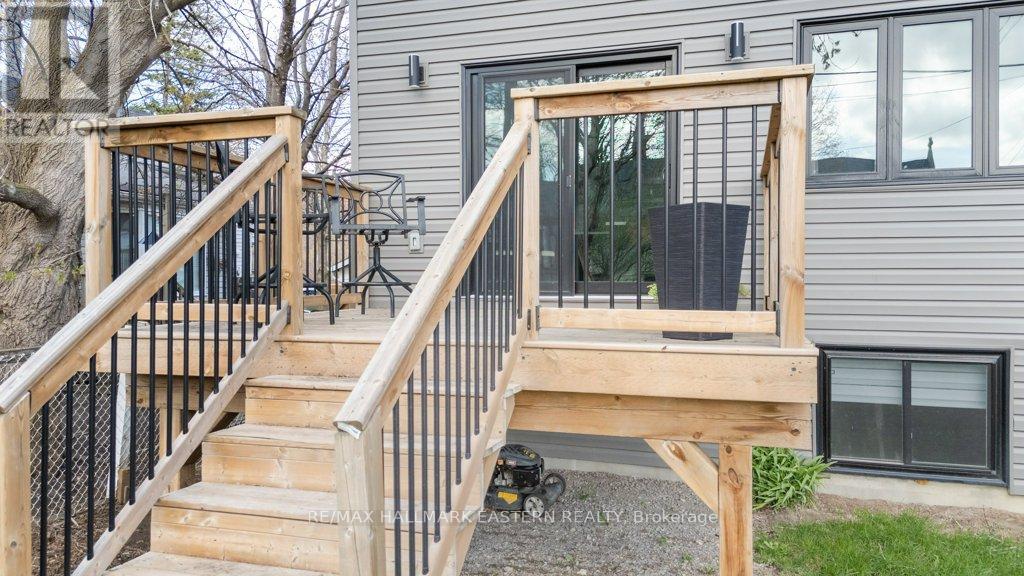 735 Jane Street, Peterborough South (West), Ontario  K9J 3A7 - Photo 5 - X12123937