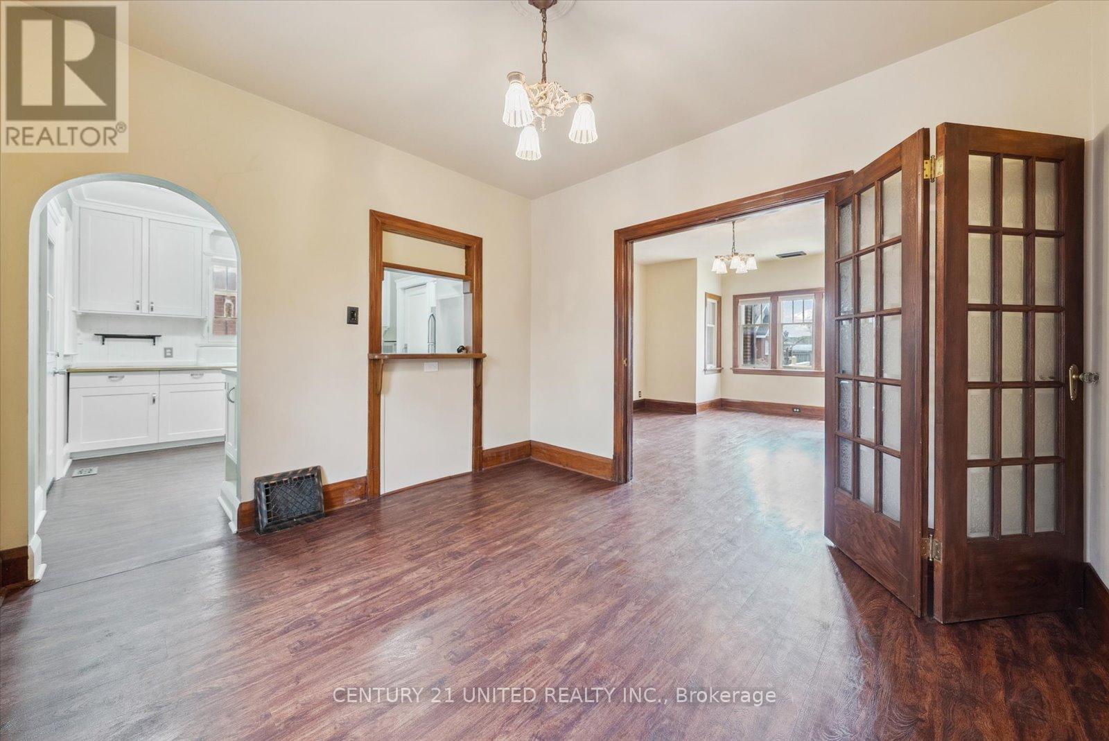 486 George Street S, Peterborough Central (South), Ontario  K9J 3E5 - Photo 8 - X12124194