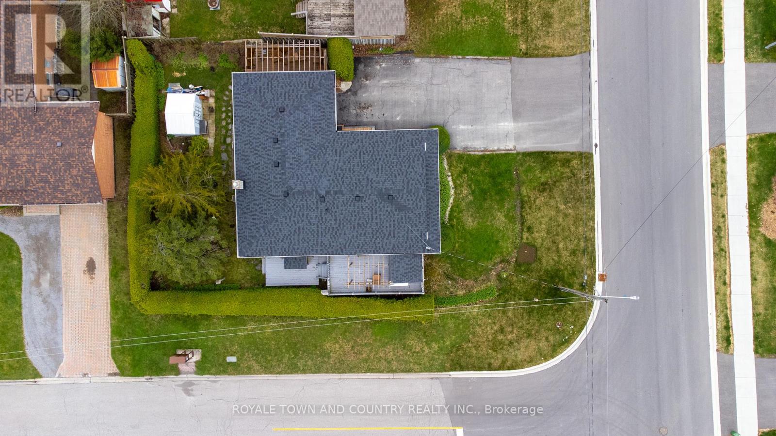 27 Hillside Drive, Kawartha Lakes (Lindsay), Ontario  K9V 1A3 - Photo 44 - X12124270