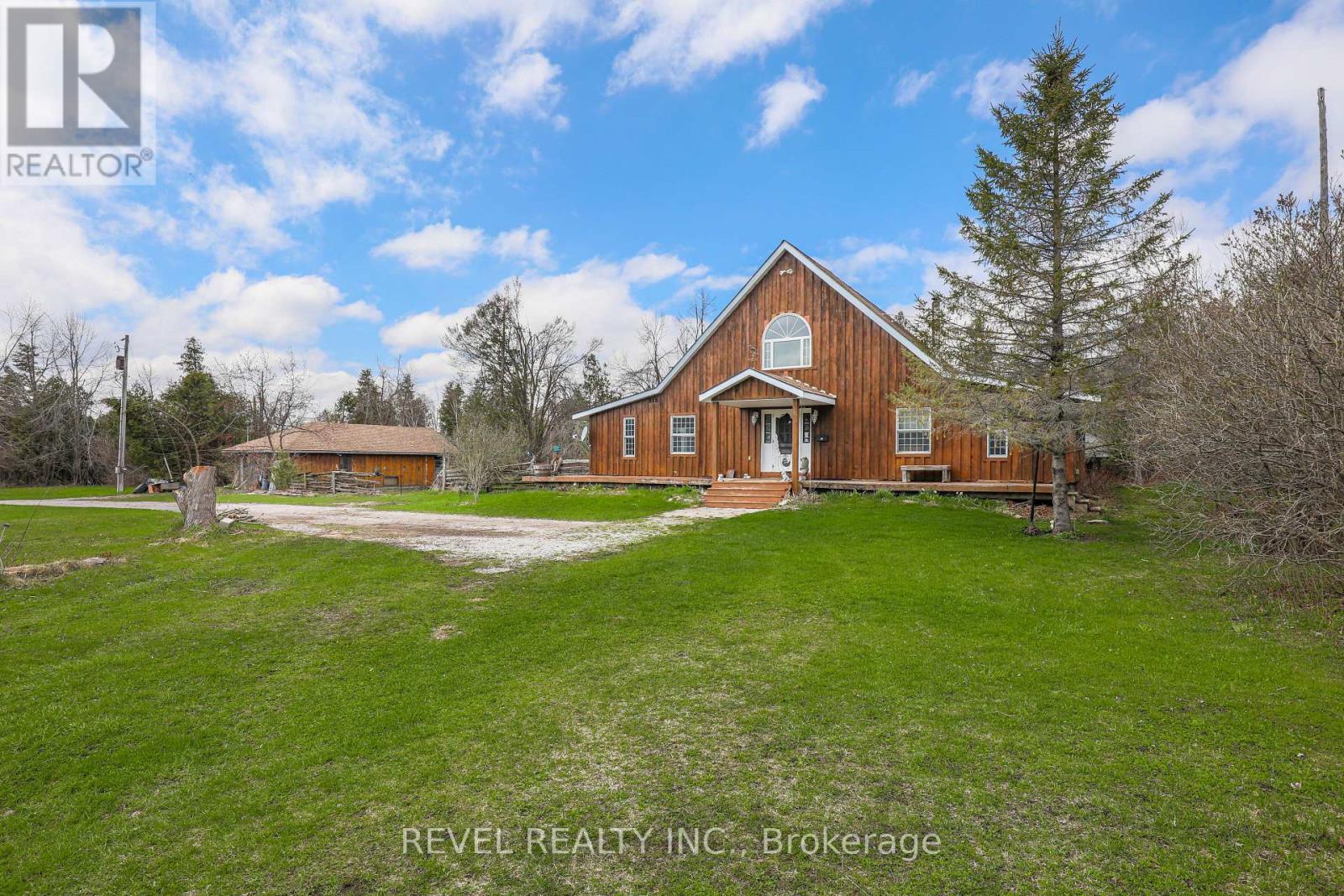 152 Pleasant Pt Road, Kawartha Lakes (Fenelon), Ontario  K9V 4R6 - Photo 1 - X12124929