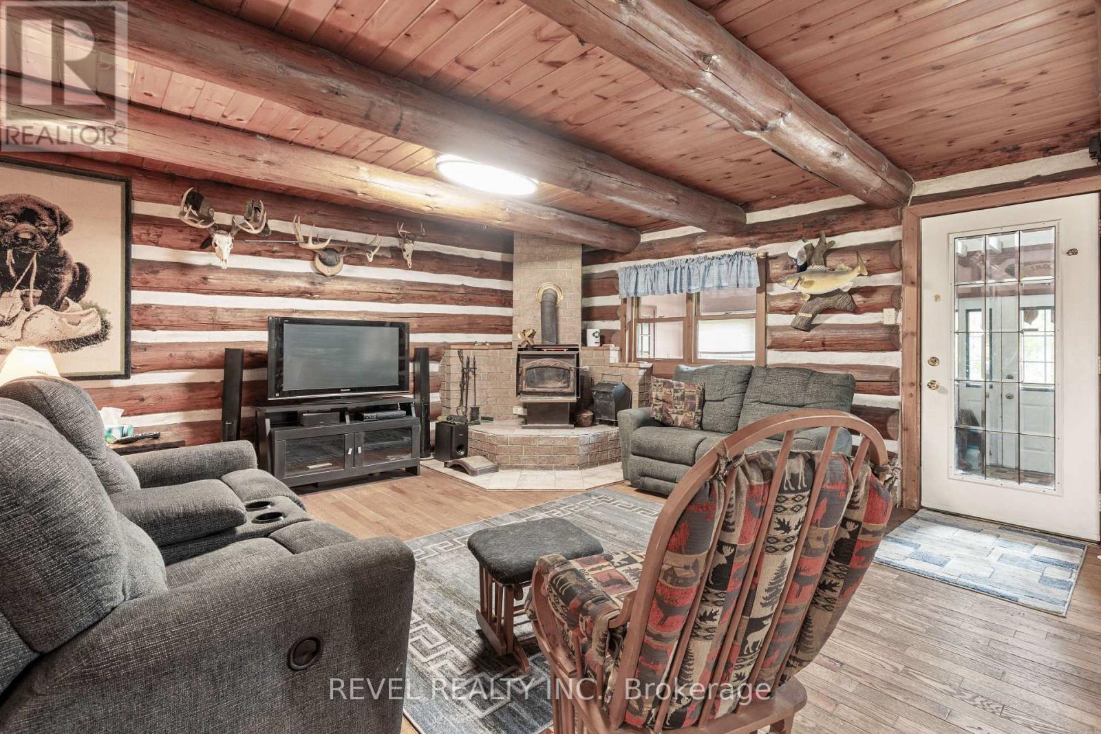 152 Pleasant Pt Road, Kawartha Lakes (Fenelon), Ontario  K9V 4R6 - Photo 6 - X12124929