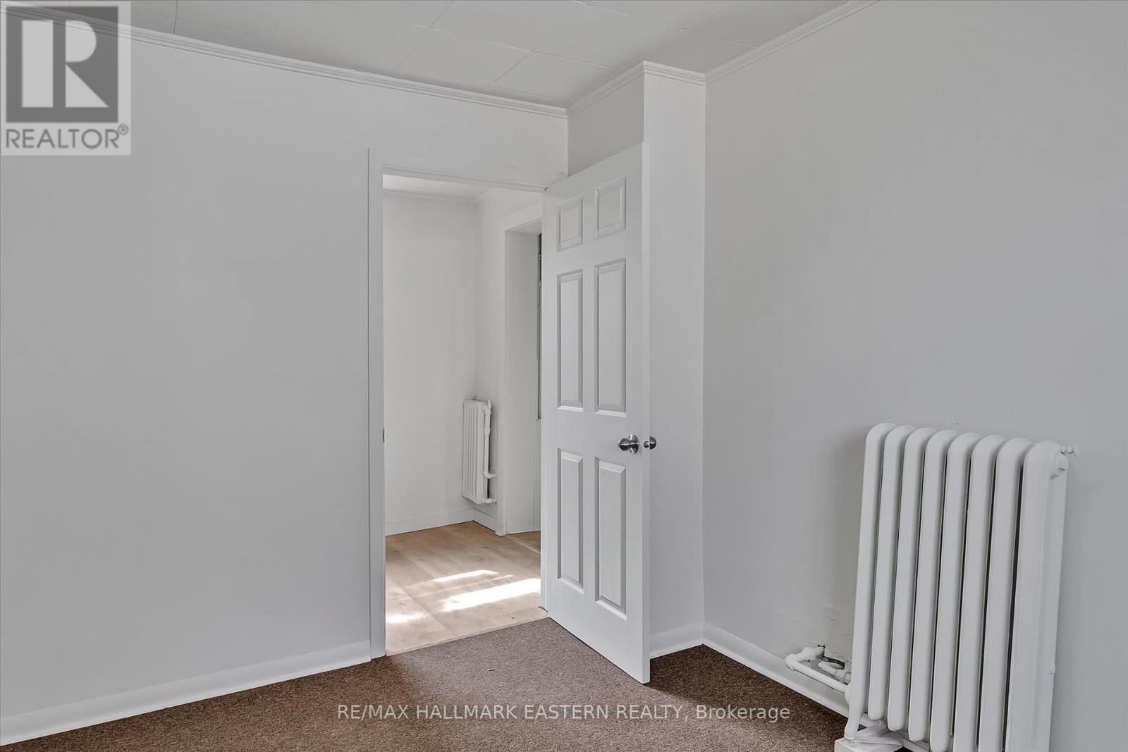 299 Mcdonnel Street, Peterborough (Downtown), Ontario  K9H 2W6 - Photo 17 - X12124956