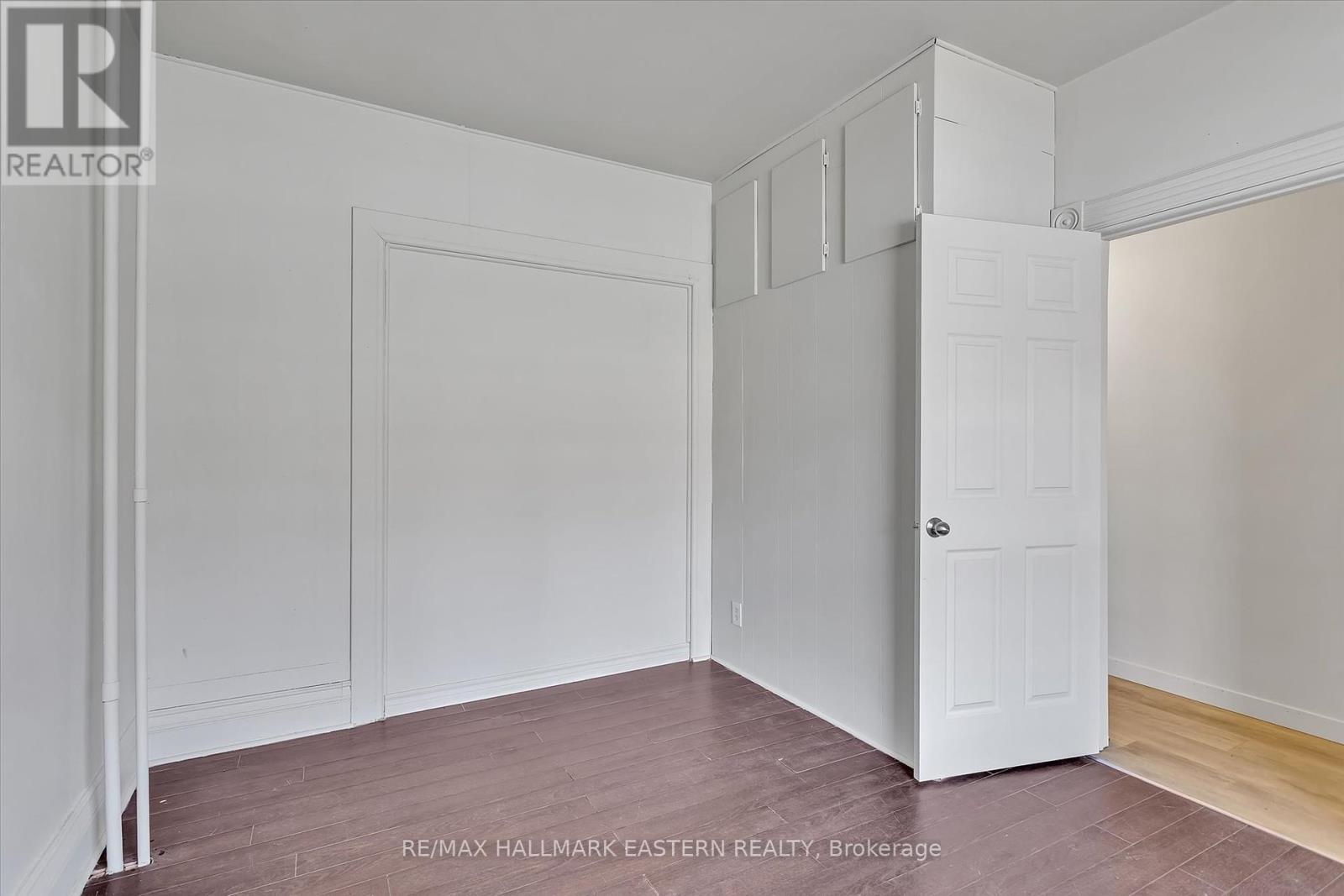 299 Mcdonnel Street, Peterborough (Downtown), Ontario  K9H 2W6 - Photo 8 - X12124956