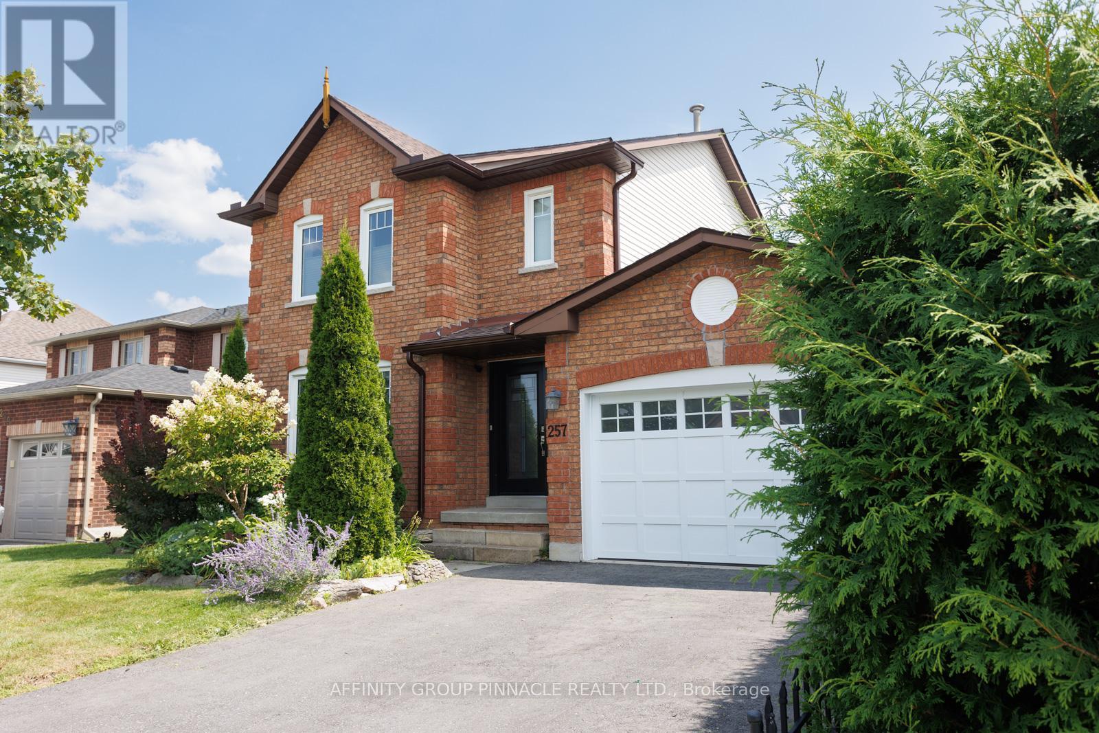 257 St Joseph Road, Kawartha Lakes (Lindsay), Ontario  K9V 6E3 - Photo 1 - X12125153