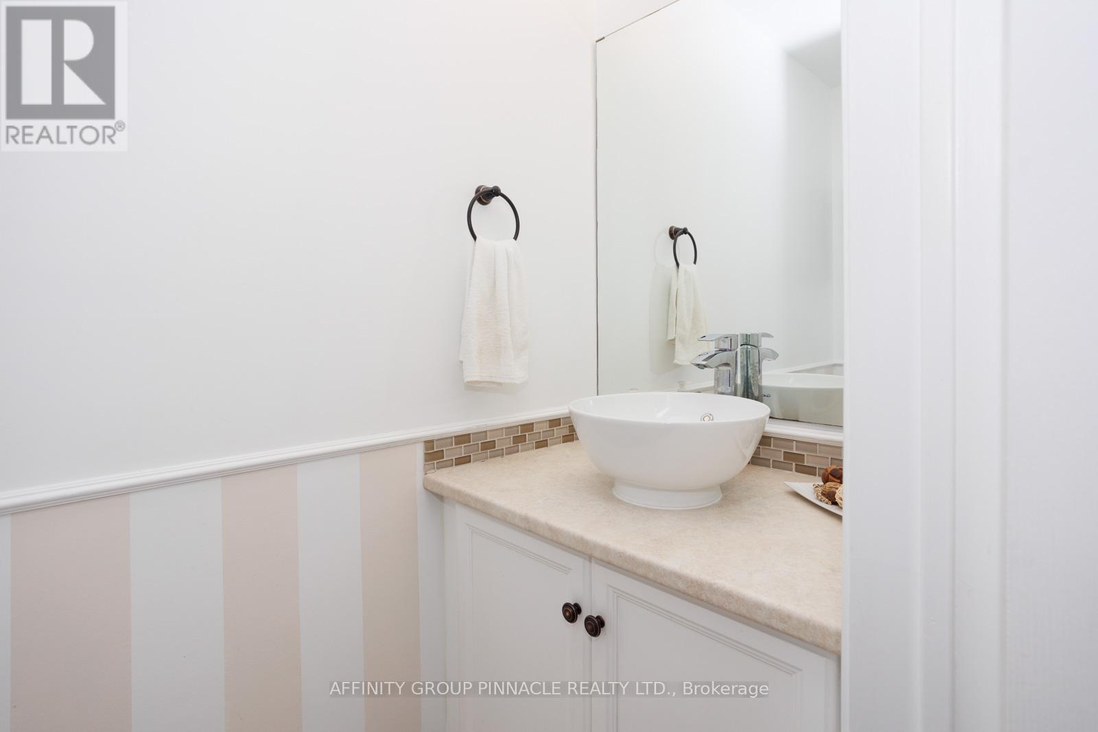 257 St Joseph Road, Kawartha Lakes (Lindsay), Ontario  K9V 6E3 - Photo 19 - X12125153