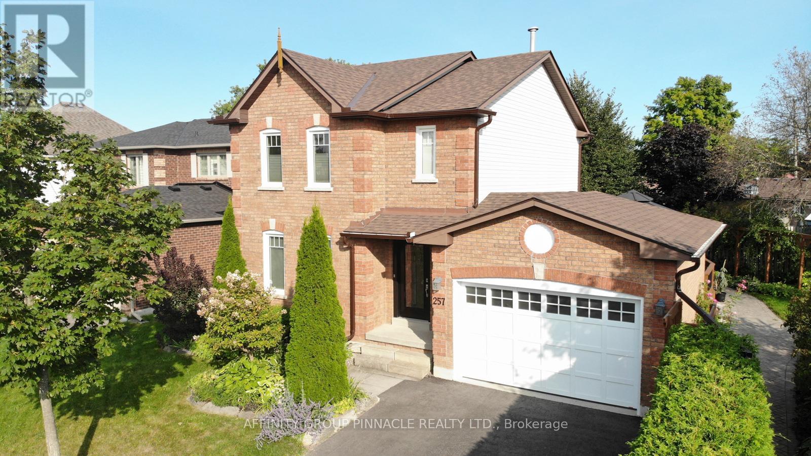 257 St Joseph Road, Kawartha Lakes (Lindsay), Ontario  K9V 6E3 - Photo 2 - X12125153