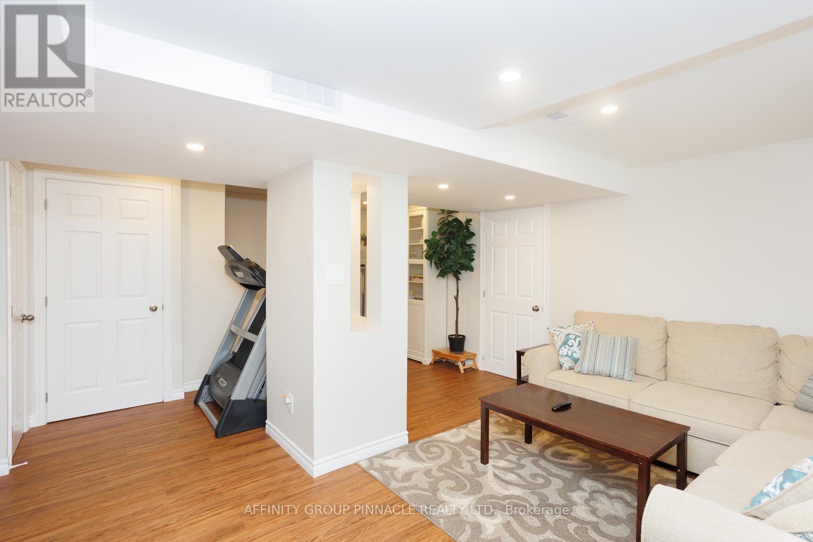 257 St Joseph Road, Kawartha Lakes (Lindsay), Ontario  K9V 6E3 - Photo 29 - X12125153