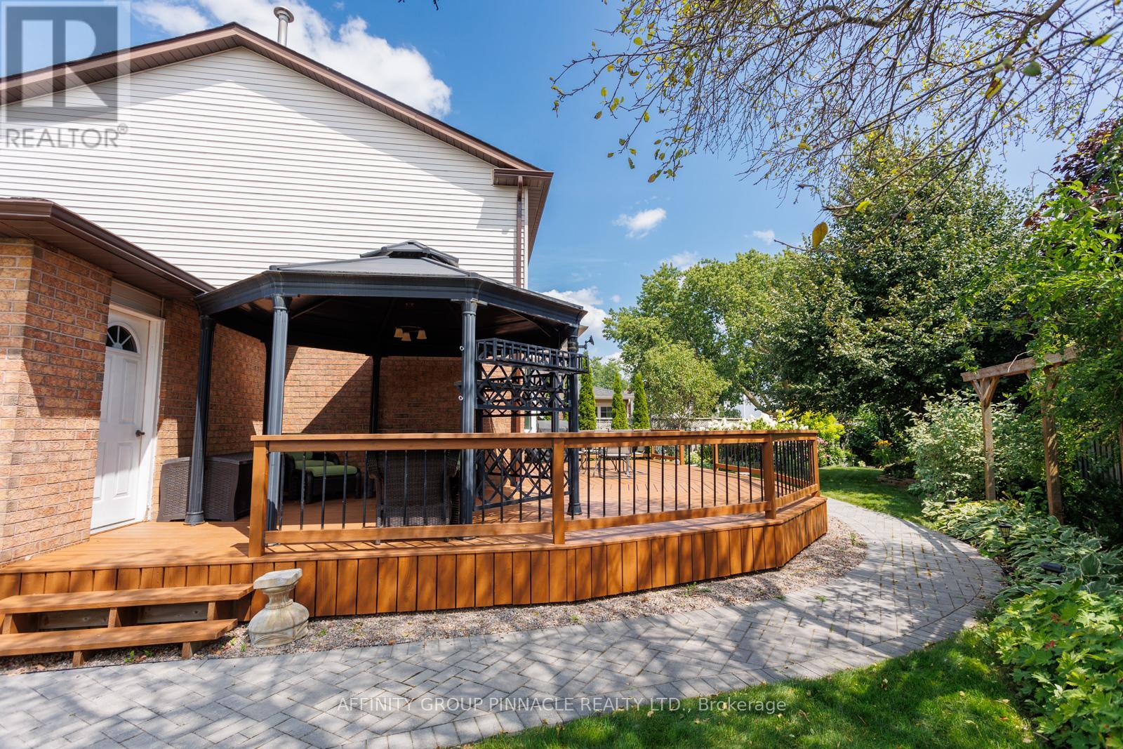 257 St Joseph Road, Kawartha Lakes (Lindsay), Ontario  K9V 6E3 - Photo 4 - X12125153