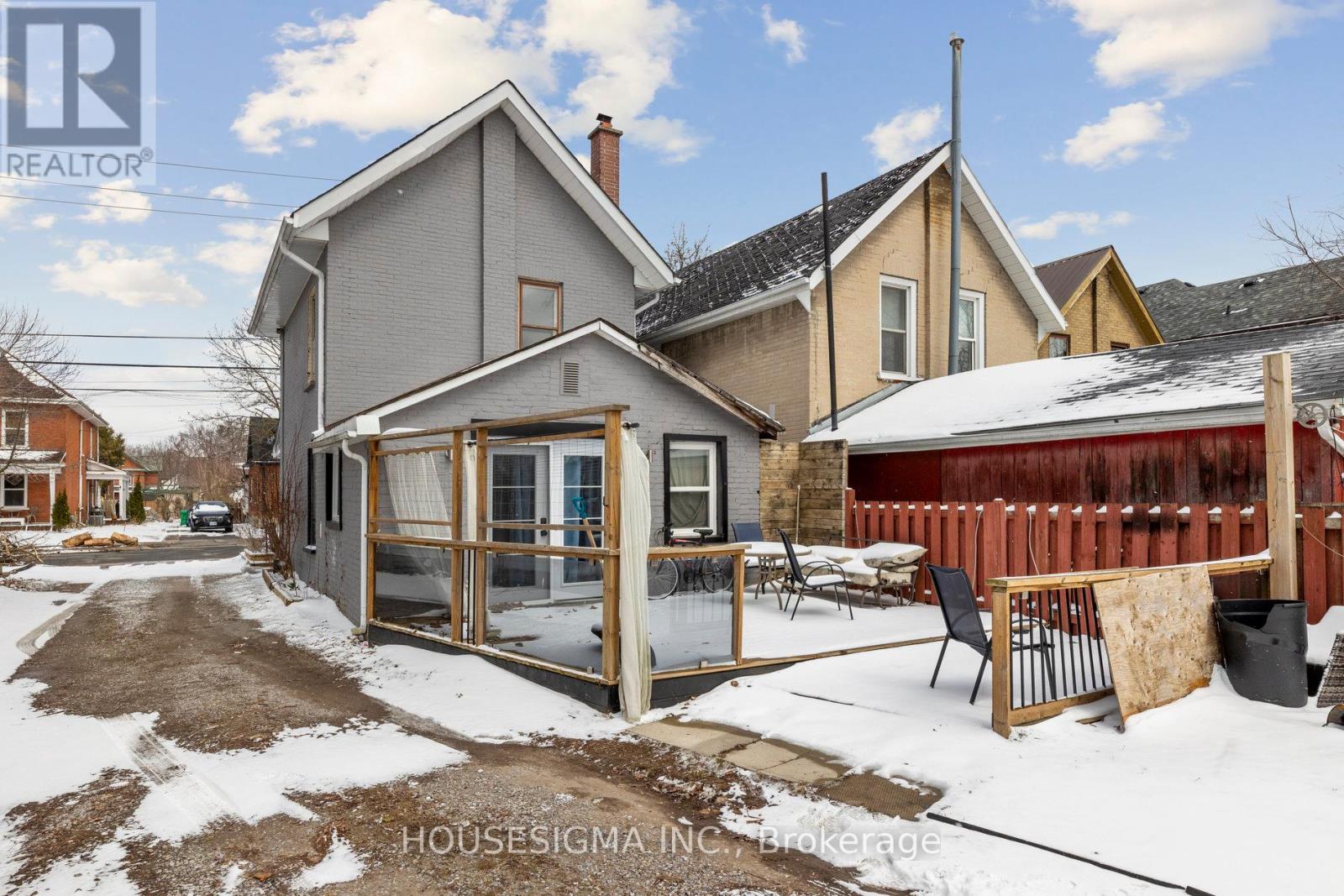 635 Brown Street, Peterborough (Otonabee), Ontario  K9J 4K6 - Photo 23 - X12125031