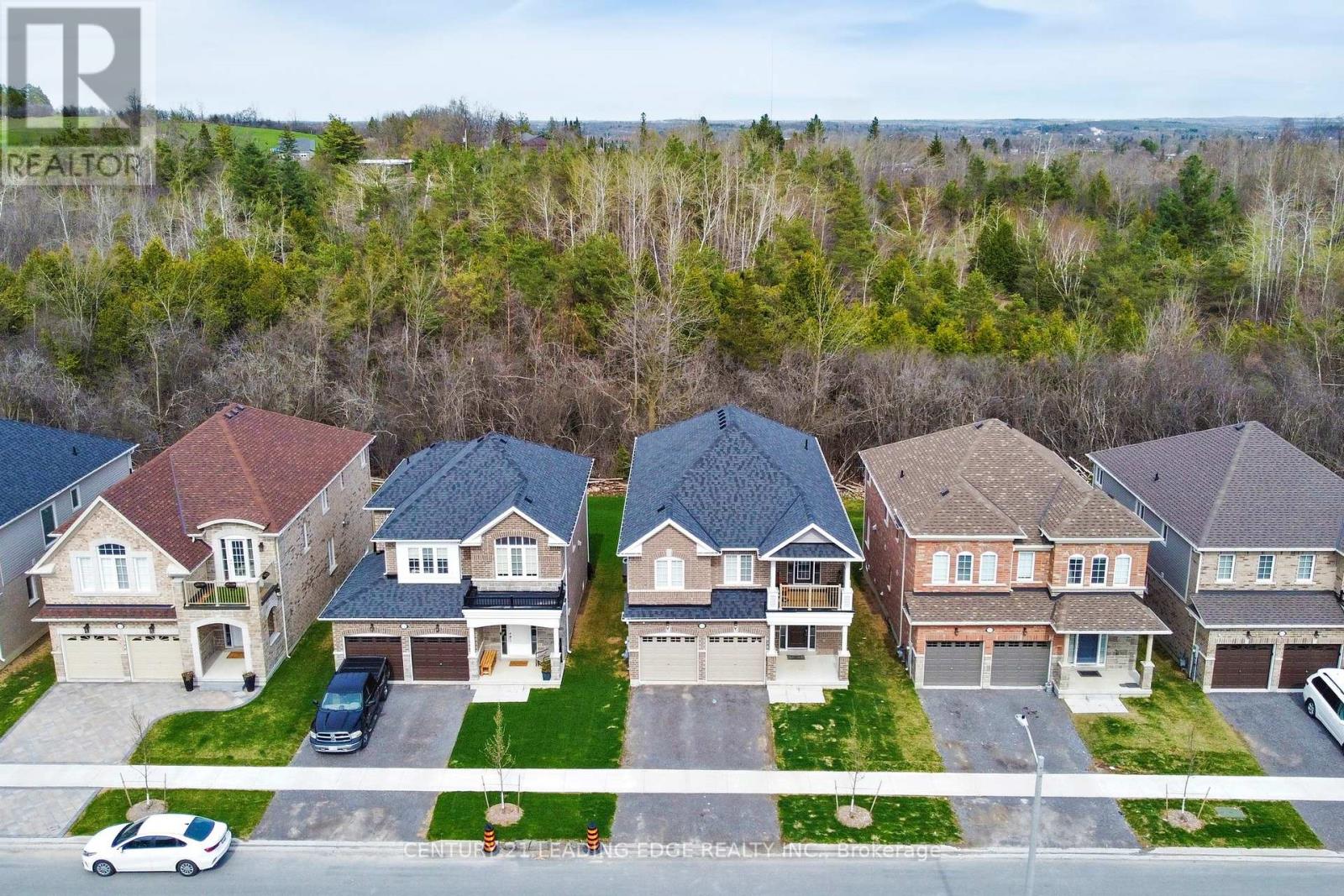 630 Lemay Grove, Peterborough North (North), Ontario  K9K 0G9 - Photo 1 - X12125084