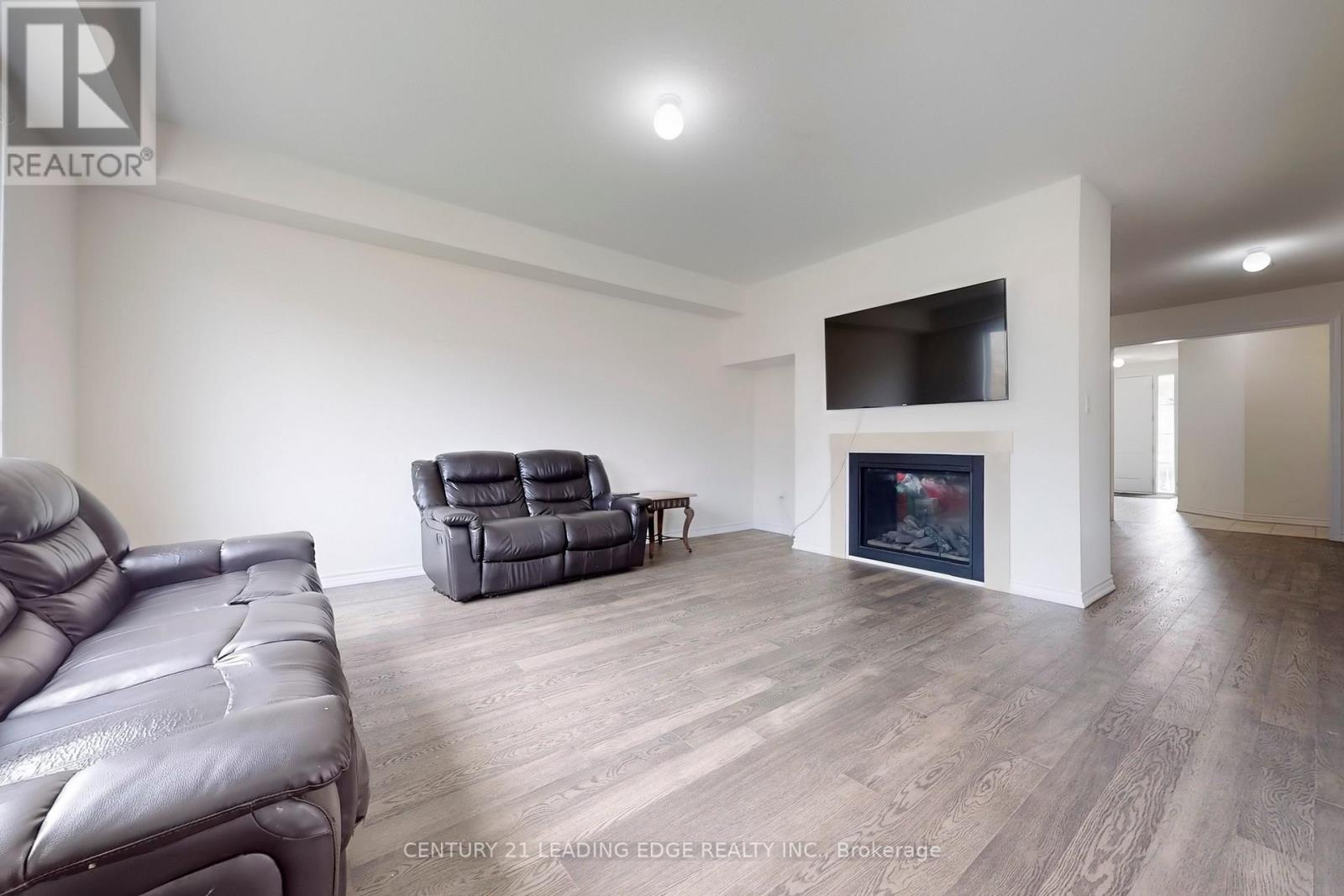 630 Lemay Grove, Peterborough North (North), Ontario  K9K 0G9 - Photo 10 - X12125084