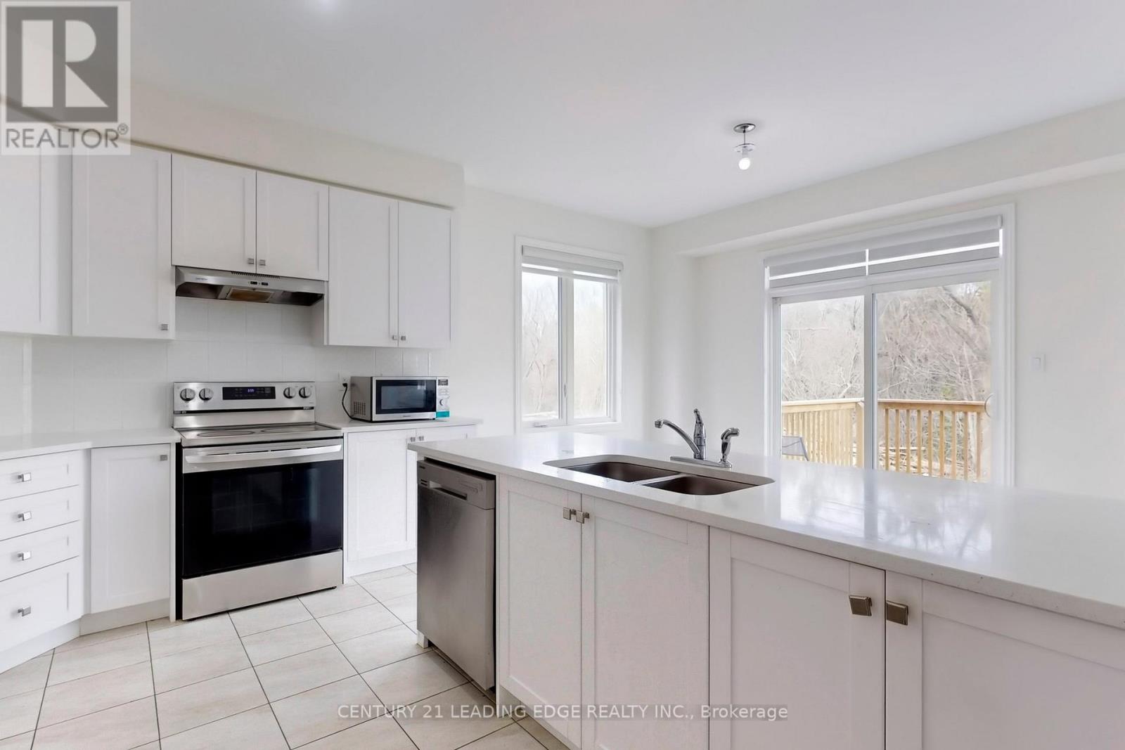 630 Lemay Grove, Peterborough North (North), Ontario  K9K 0G9 - Photo 17 - X12125084