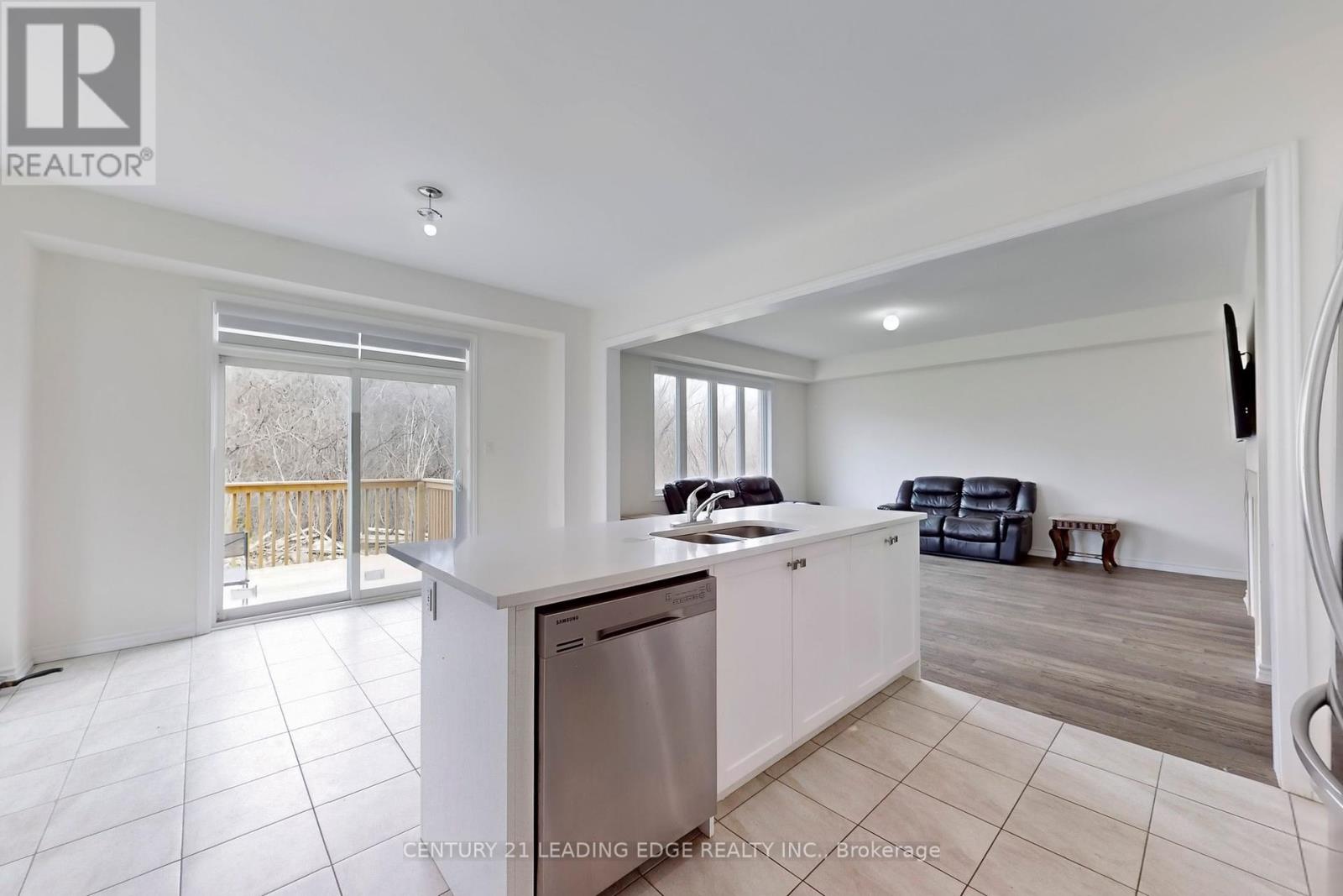 630 Lemay Grove, Peterborough North (North), Ontario  K9K 0G9 - Photo 19 - X12125084
