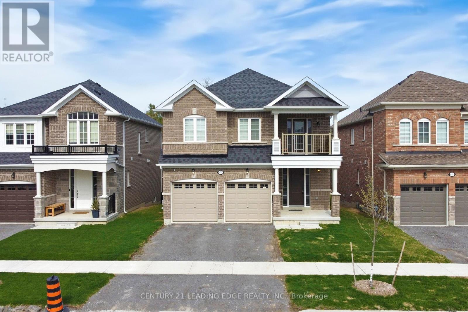 630 Lemay Grove, Peterborough North (North), Ontario  K9K 0G9 - Photo 3 - X12125084