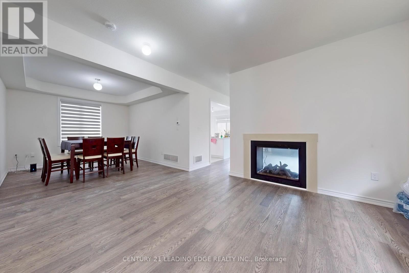 630 Lemay Grove, Peterborough North (North), Ontario  K9K 0G9 - Photo 6 - X12125084
