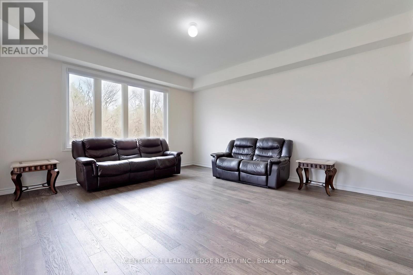 630 Lemay Grove, Peterborough North (North), Ontario  K9K 0G9 - Photo 9 - X12125084