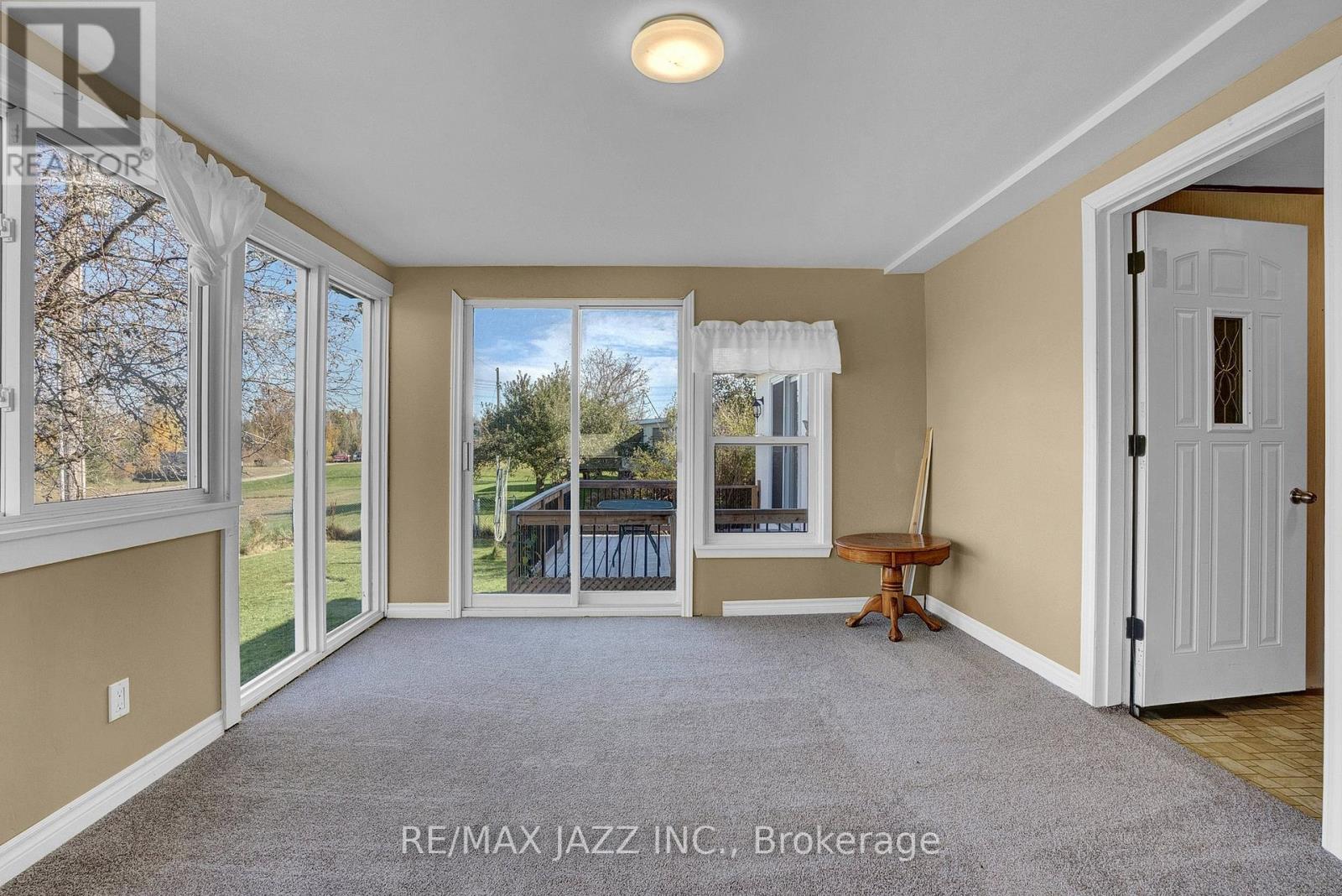 7 Fenelon Way, Kawartha Lakes (Fenelon), Ontario  K9V 0H5 - Photo 15 - X12125519