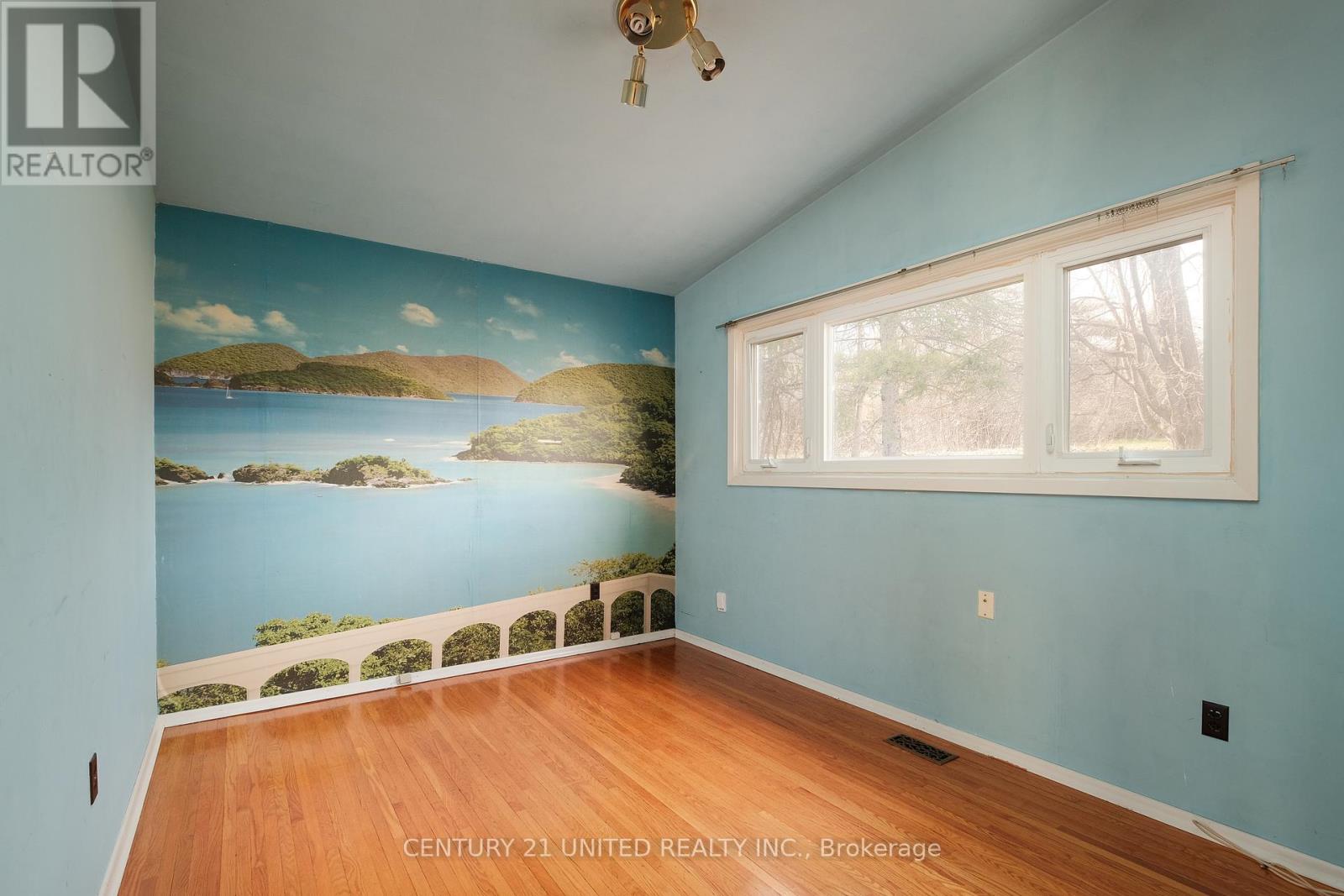 1261 Olympus Avenue, Peterborough North (Central), Ontario  K9H 6V9 - Photo 13 - X12125850